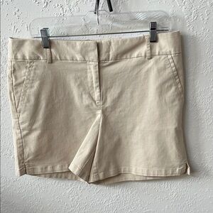 LOFT Cream Women's Bermudas